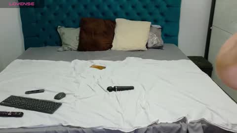 Sara online show from September 17, 8:07 pm