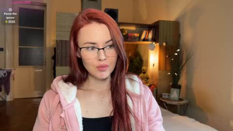 Snapshot of sargonium909 chatting on February 18, 7:43 pm Veronika online show from February 18, 7:43 pm