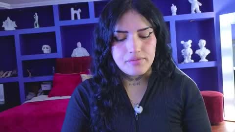 Sari  online show from October 19, 9:39 pm