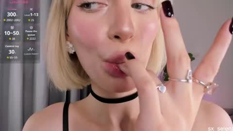 Your Selena 3 online show from May 8, 3:21 am