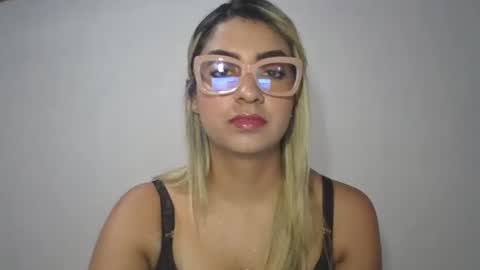 Snapshot of sarissmunera chatting on February 23, 4:18 pm sarissmunera online show from February 23, 4:18 pm