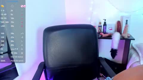 Sasha Brattz online show from December 1, 5:04 pm