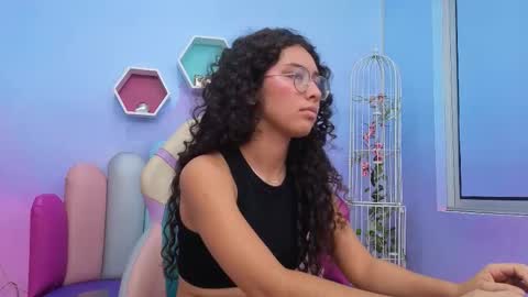 SashaMonroee  online show from November 4, 4:28 am