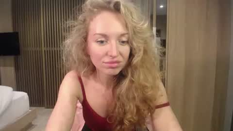 Sasha online show from October 31, 1:59 pm