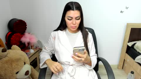 sassytiff online show from March 31, 11:10 am