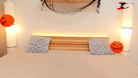 Sati online show from October 20, 3:48 pm