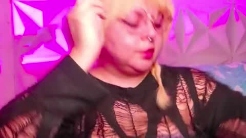 Gina George online show from October 18, 1:41 am