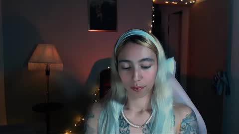 Snapshot of saucy_jenn1 chatting on January 31, 3:52 am I AM JENN online show from January 31, 3:52 am