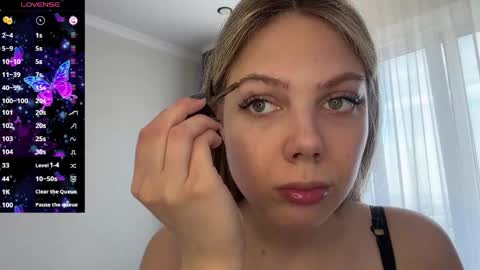 savagesigh online show from May 6, 1:37 pm