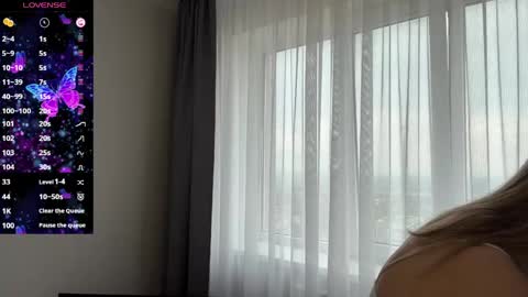 savagesigh online show from April 19, 12:27 pm