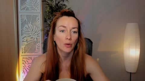 save the qween online show from April 6, 6:14 am