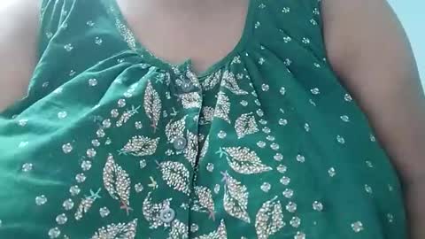 Snapshot of savita0969 chatting on October 1, 10:42 am Anjali online show from October 1, 10:42 am