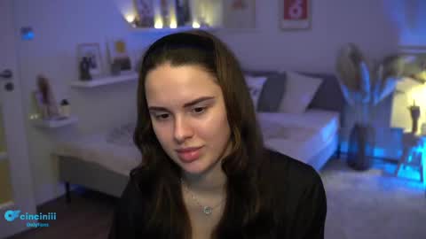 Naomi online show from January 9, 7:29 pm