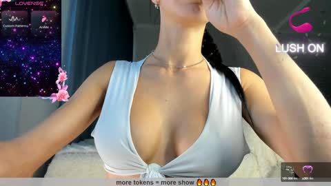 Im Sayame Welcome to my room and lets have a good time together with me I love tokens and fucking online show from January 30, 4:16 am