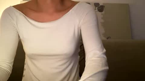Snapshot of saymym chatting on October 15, 9:39 pm saymym online show from October 15, 9:39 pm