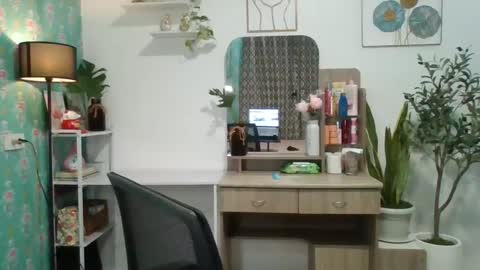 Snapshot of scar58 chatting on February 3, 11:15 pm scarlett. online show from February 3, 11:15 pm
