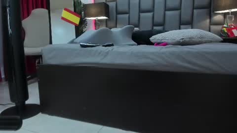 scarlet__milff online show from July 18, 6:43 pm