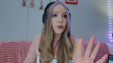 Scarlet Carnal -  online show from January 22, 1:10 am