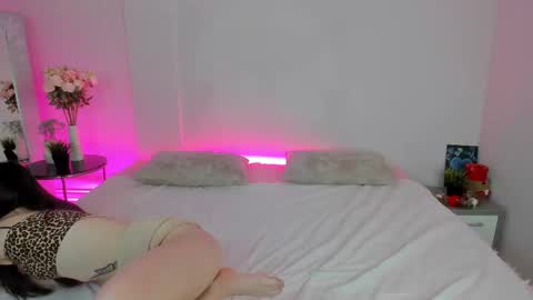 scarlet_cu1e online show from January 26, 1:20 am