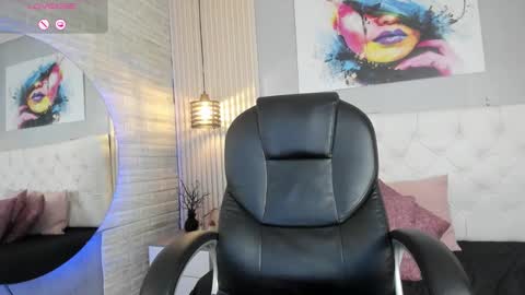 Scarlet online show from January 8, 7:29 pm