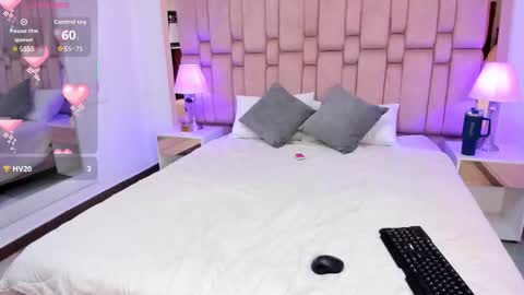 Scarlet online show from January 8, 9:08 pm