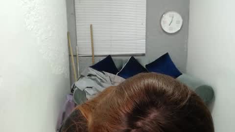 scarlethsexy69 online show from December 3, 2:14 am