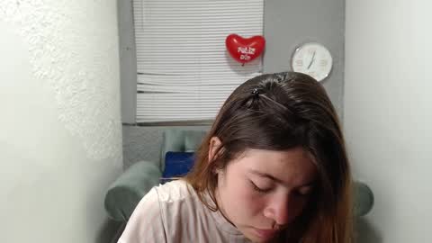 Snapshot of scarlethsexy69 chatting on September 29, 1:27 pm scarlethsexy69 online show from September 29, 1:27 pm