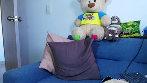 Scarlet online show from April 1, 6:16 pm