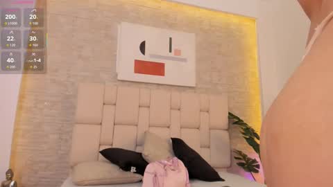   online show from January 19, 12:01 pm