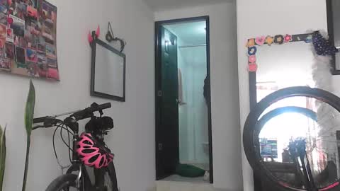 Snapshot of scarlett77_ chatting on October 7, 4:11 pm Scarletland welcome online show from October 7, 4:11 pm