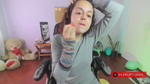 Snapshot of scarlett77_ chatting on December 4, 2:37 pm Scarletland welcome online show from December 4, 2:37 pm