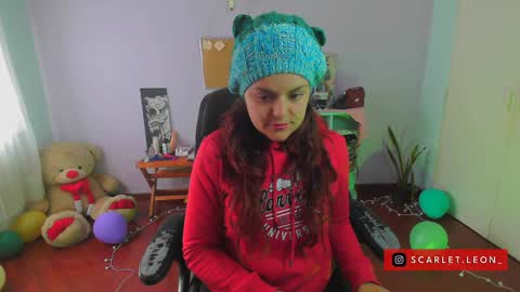 Snapshot of scarlett77_ chatting on December 27, 3:49 pm Scarletland welcome online show from December 27, 3:49 pm