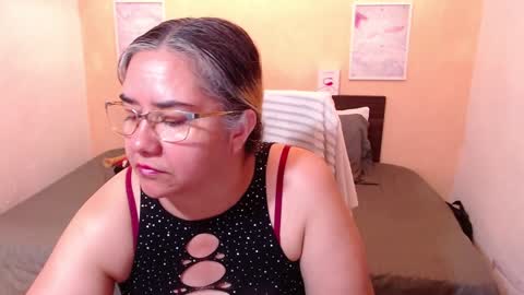 Snapshot of scarlett_duboi1 chatting on December 21, 11:34 pm Scarlett online show from December 21, 11:34 pm