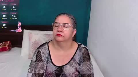 Snapshot of scarlett_duboi1 chatting on October 2, 12:04 am Scarlett online show from October 2, 12:04 am