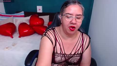 Snapshot of scarlett_duboi1 chatting on February 16, 12:00 am Scarlett online show from February 16, 12:00 am