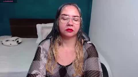 Snapshot of scarlett_duboi1 chatting on October 18, 12:57 am Scarlett online show from October 18, 12:57 am
