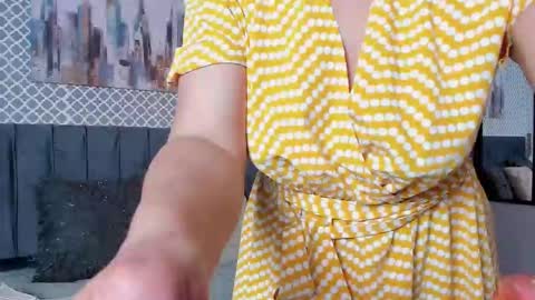 Snapshot of scarlett_moore_ chatting on October 19, 5:04 pm Scarlett online show from October 19, 5:04 pm