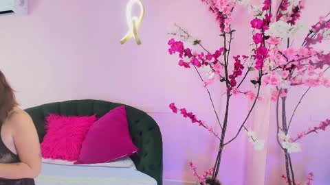 SCARLETTE online show from February 23, 7:45 pm