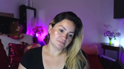 Scarlette online show from December 2, 9:10 am