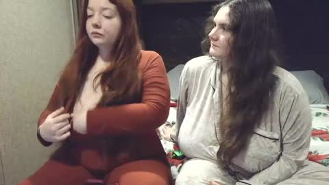 scarletttsinner online show from May 19, 5:25 am