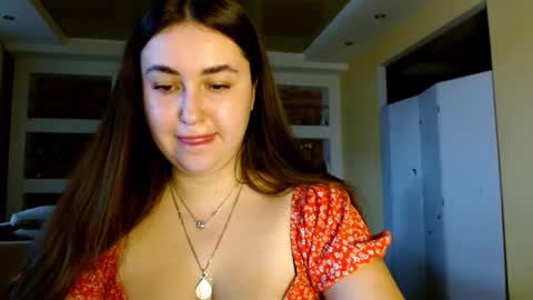 Elizabeth  online show from February 11, 2:18 pm