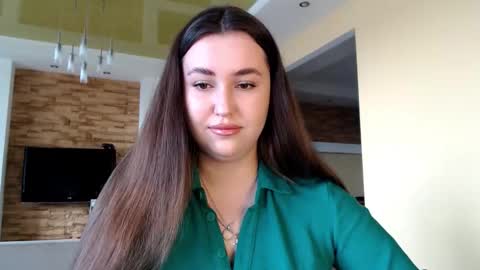 Elizabeth  online show from February 3, 8:35 am