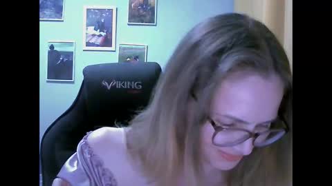 Snapshot of sea_dream chatting on September 25, 2:38 pm SEA Dream online show from September 25, 2:38 pm