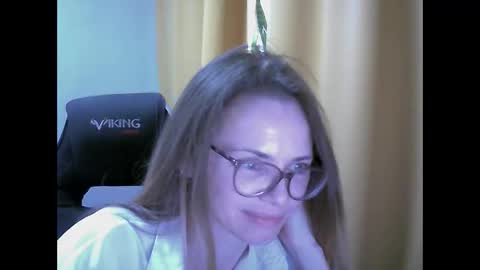Snapshot of sea_dream chatting on October 17, 7:11 am SEA Dream online show from October 17, 7:11 am