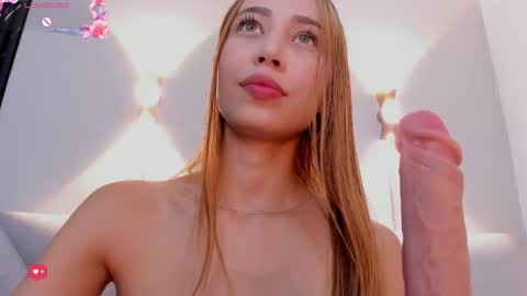 Rosie online show from April 16, 2:17 pm