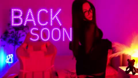 secret_eve online show from November 13, 11:48 pm