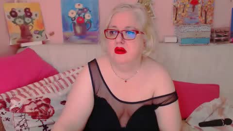 Alice online show from October 29, 9:28 pm