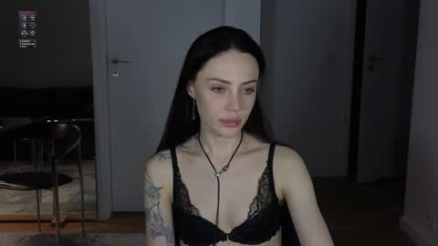 Sara online show from February 23, 9:25 pm