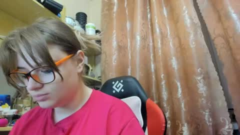 seductive_she_wolf online show from April 14, 7:36 pm