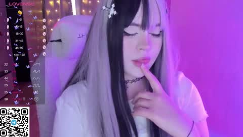 Selena  online show from March 10, 6:17 am